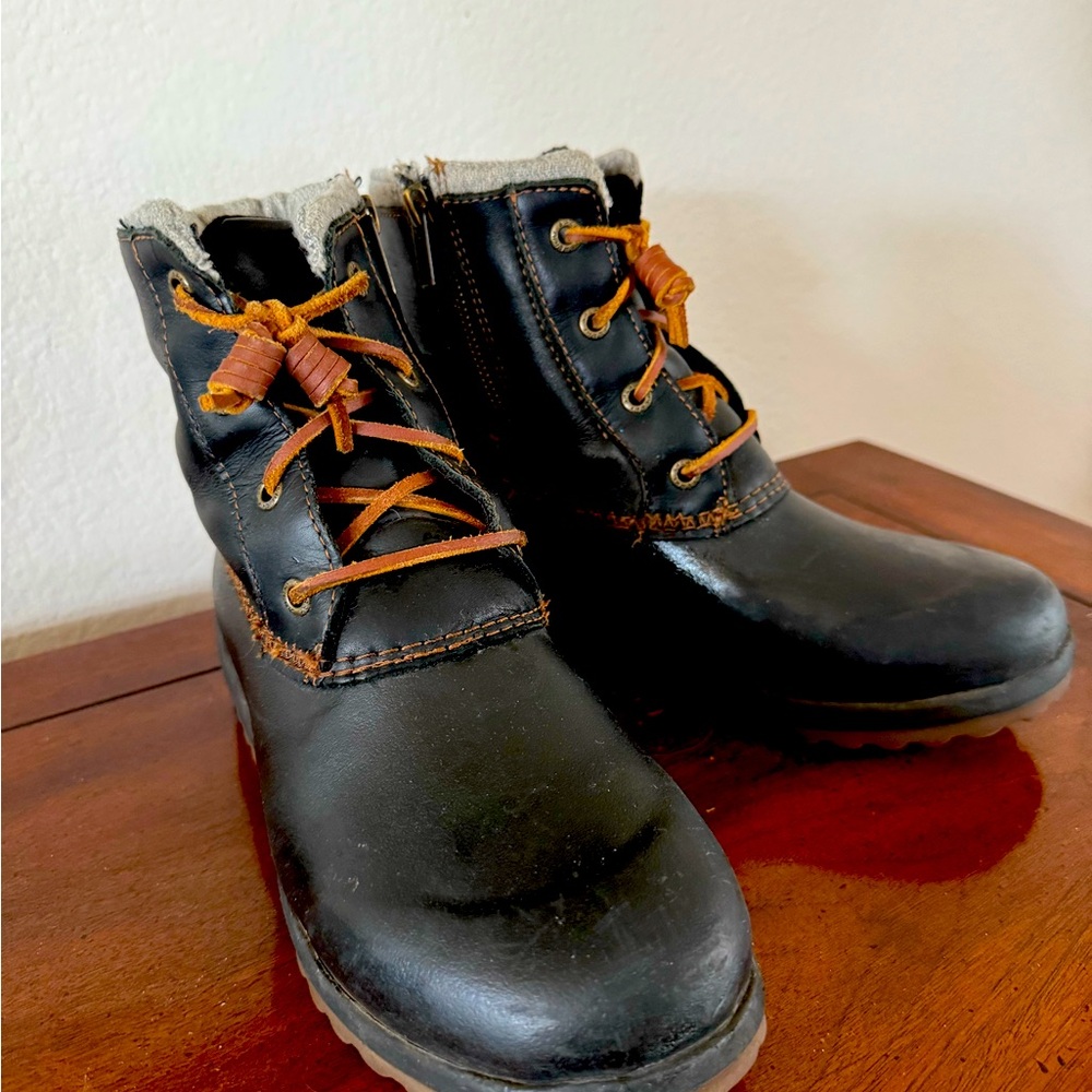 Sperry Woman’s Maritime Cruz Ankle Boot